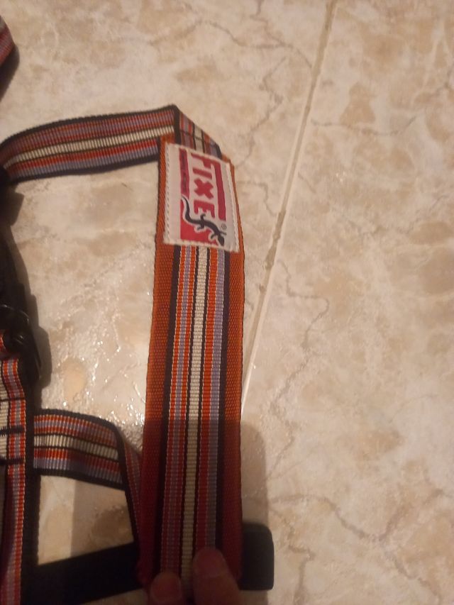 Arnes infantil hasta 40kg y Magnesera