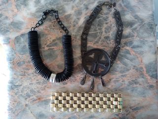 Set di collane e bracciale