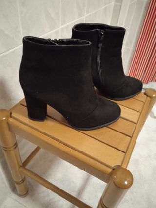 Botas