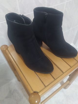 Botas