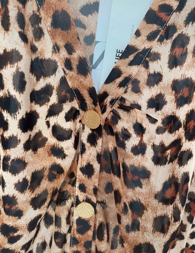 Blusa leopardo Zara talla XS nueva con etiqueta