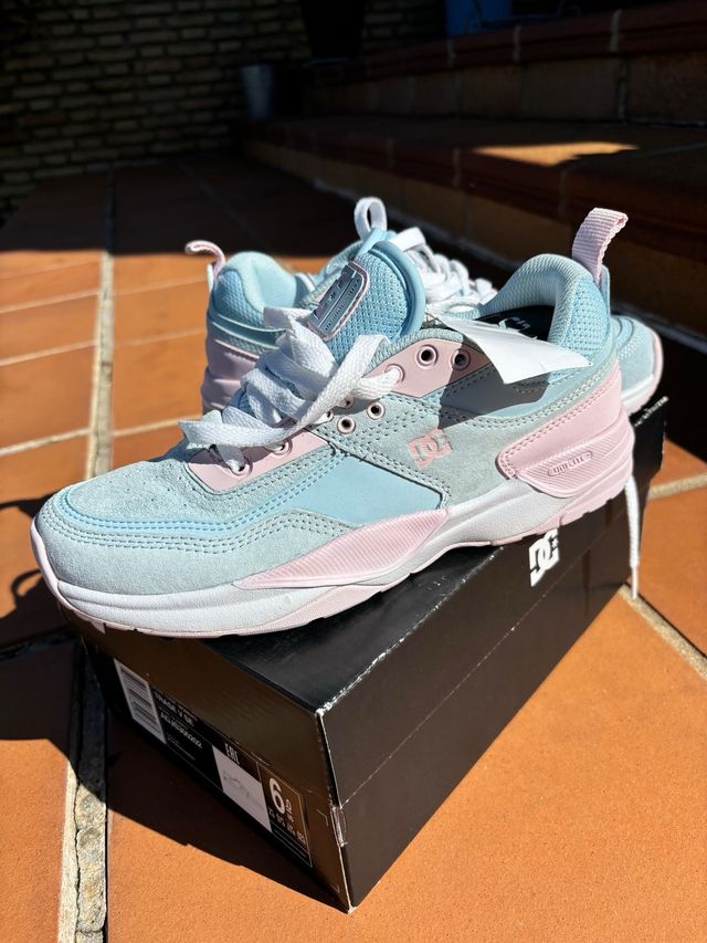 tenis Tribeka celeste y rosa t38 DC Shoes