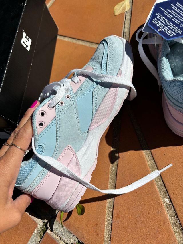 tenis Tribeka celeste y rosa t38 DC Shoes