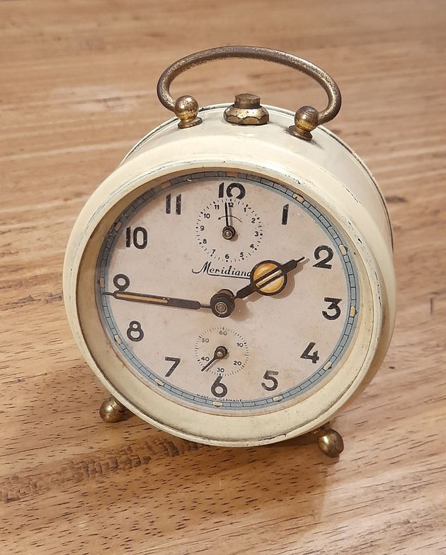 Vecchia sveglia Meridiana