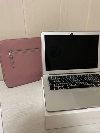 MacBook Air- 13", 1.3GHz, 4GB, 128GB (2013)