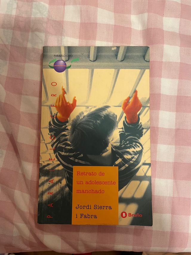 libro un retrato de un adolescente manchado