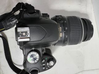 Cámara reflex digital 10.2 MP Nikon D60