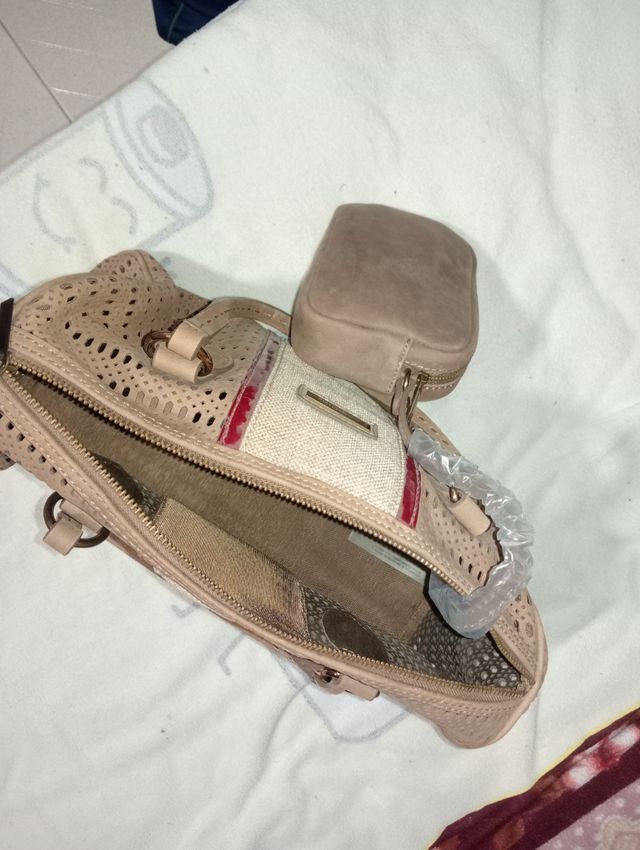 Ropa bolsos i carteras