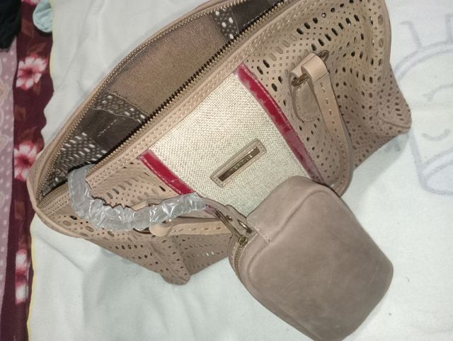 Ropa bolsos i carteras