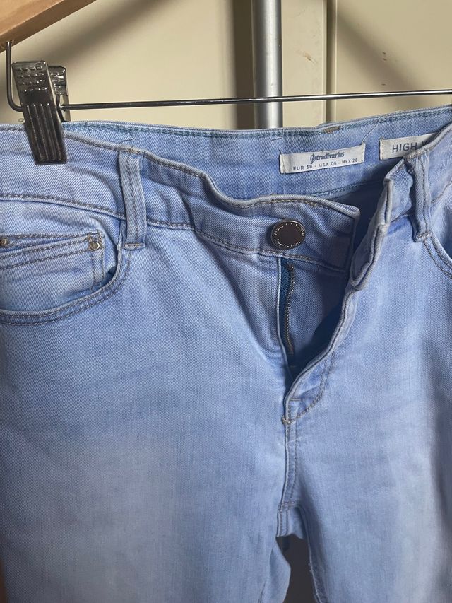 Vaqueros rotos High Waist