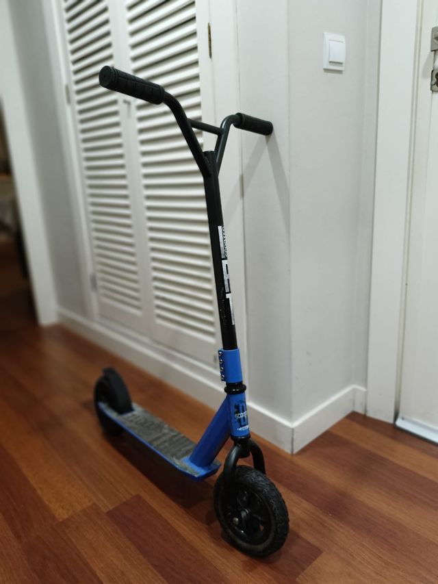 Dirt Scooter