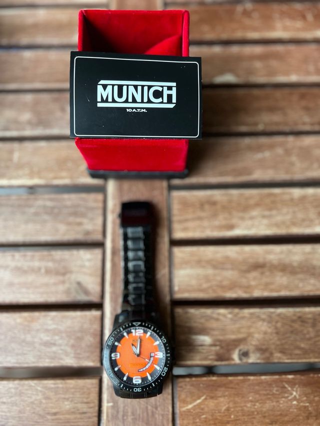 Reloj caballero. MUNICH. Poco uso.