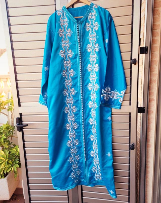 Kaftan bordado a mano