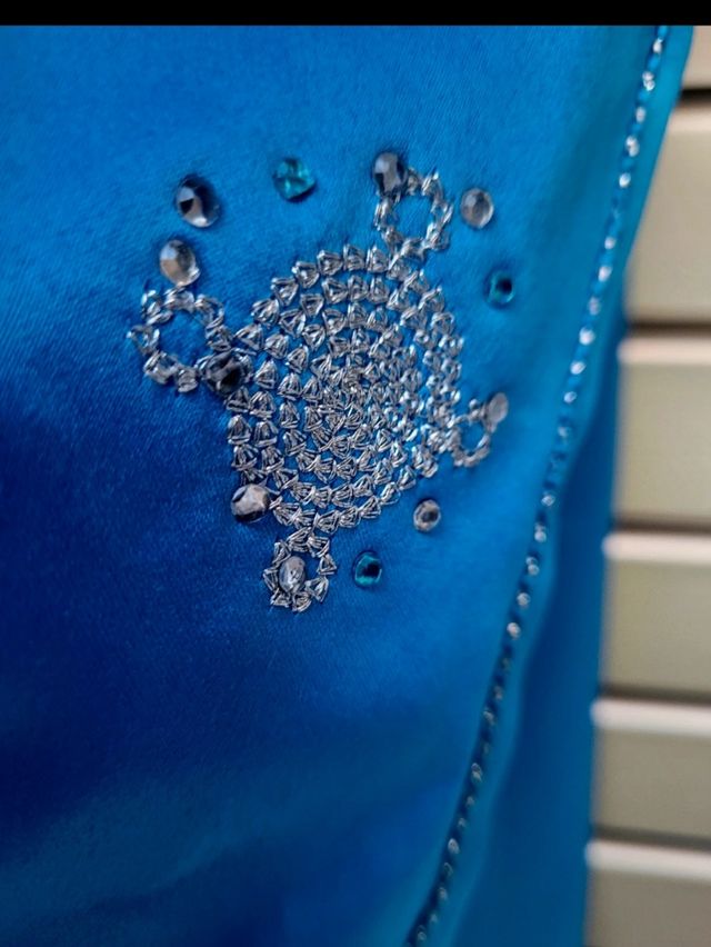 Kaftan bordado a mano