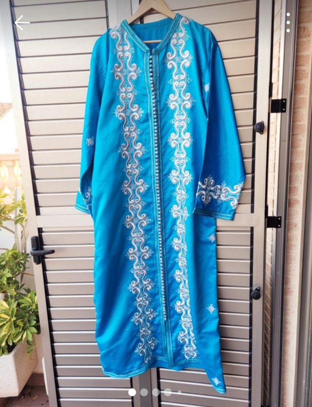 Kaftan bordado a mano