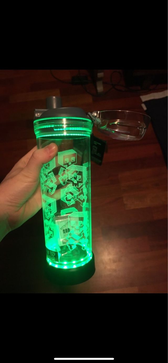 Botella agua luces led NUEVO CON ETIQUETA