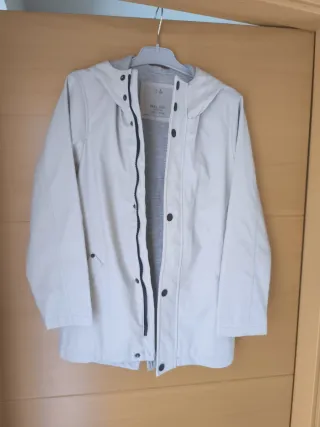 Chubasquero niño. Talla 8 años.