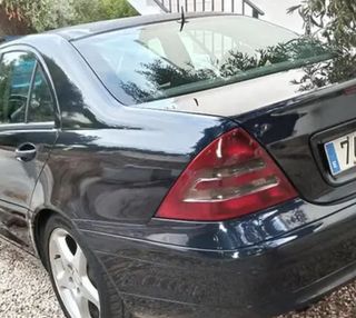Mercedes-Benz Clase C 2004