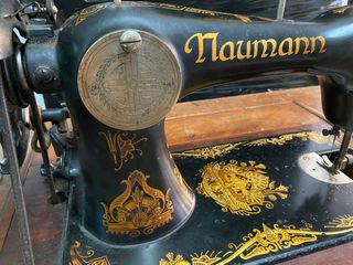 Máquina de coser Naumann