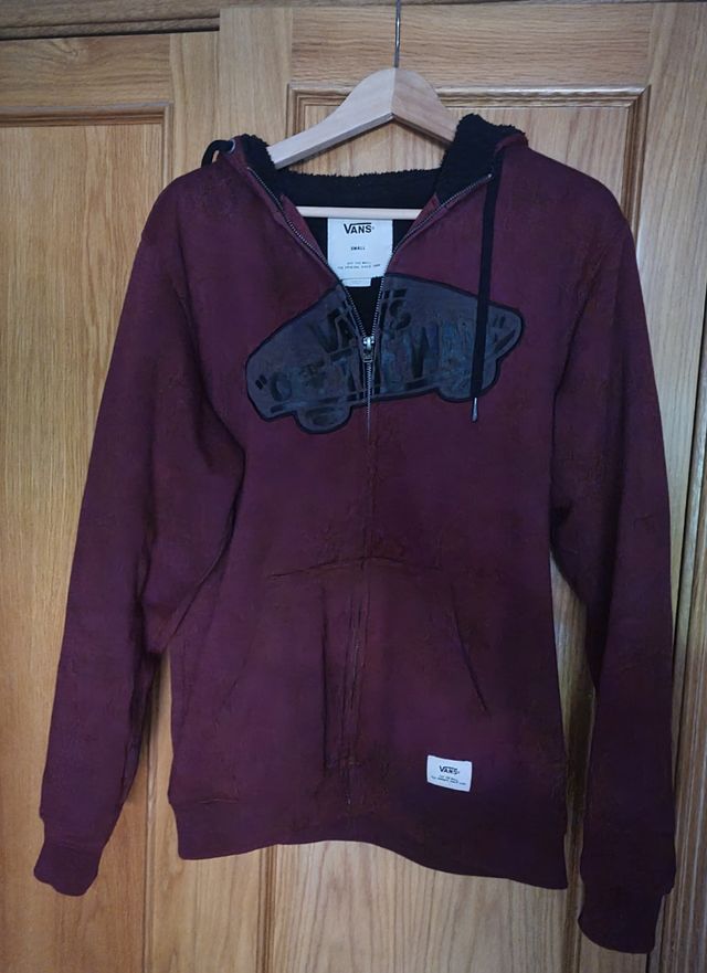 Sudadera con cremallera. Vans