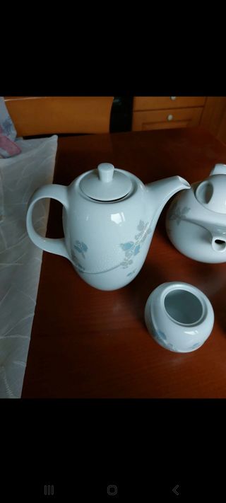 Servizio di porcellane decorate