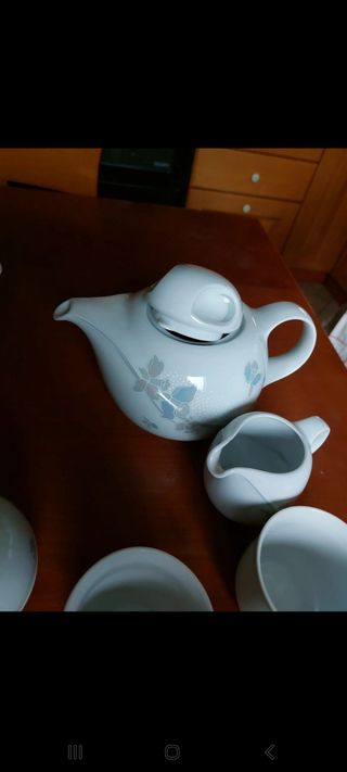 Servizio di porcellane decorate