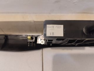 marco frontal Toyota avensis año 2006