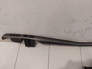 marco frontal Toyota avensis año 2006