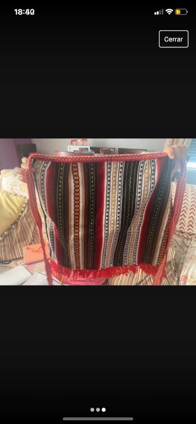 Delantal alpujarreño