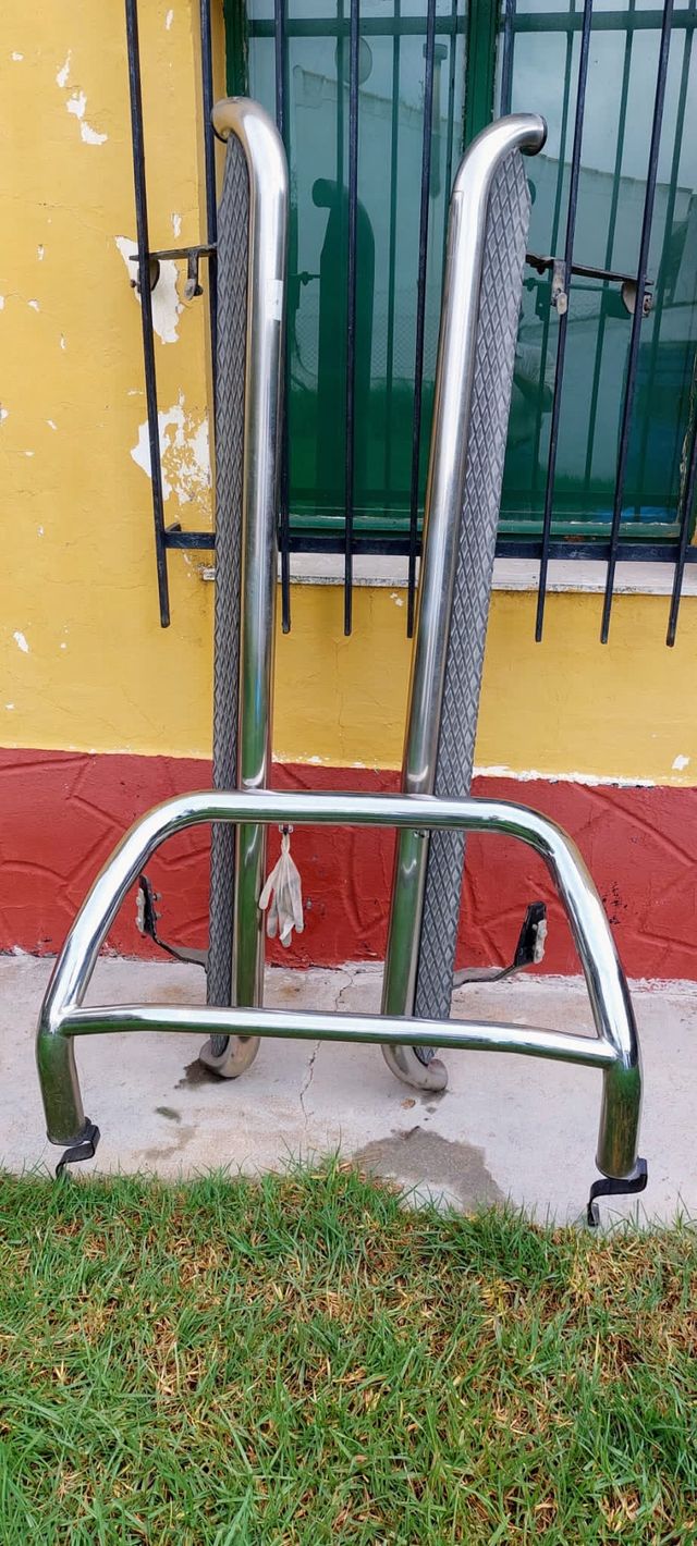 Para golpes y estribos laterales