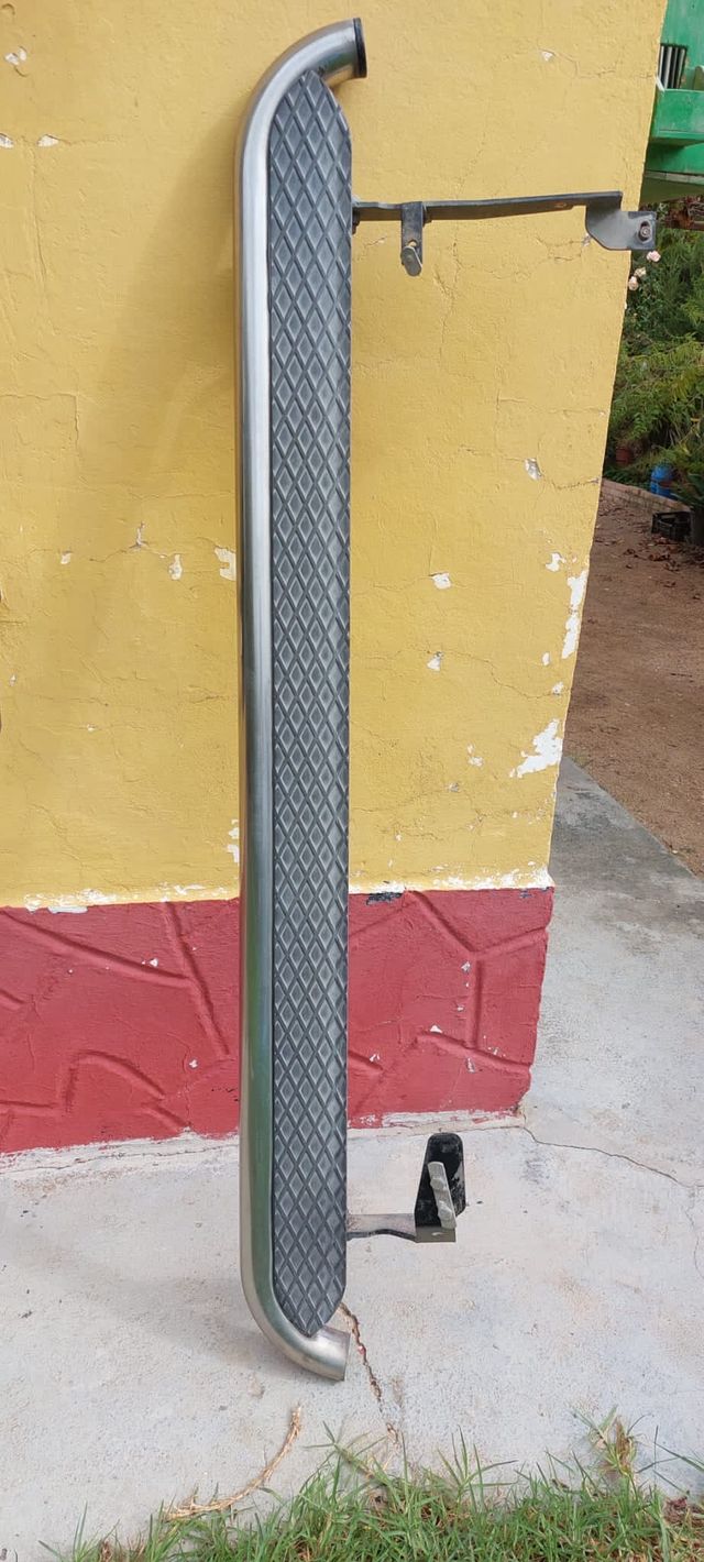 Para golpes y estribos laterales