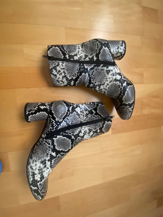 botines serpiente talla 40