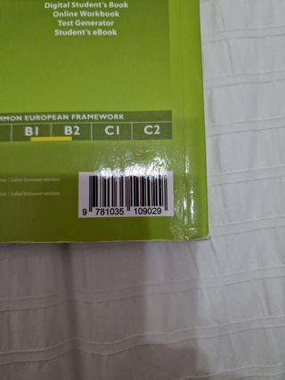 Libro y cuadernillo inglés B1+