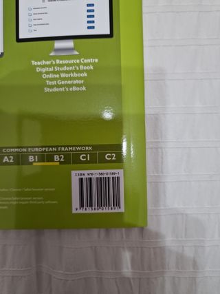 Libro y cuadernillo inglés B1+