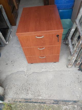 cajonera con ruedas