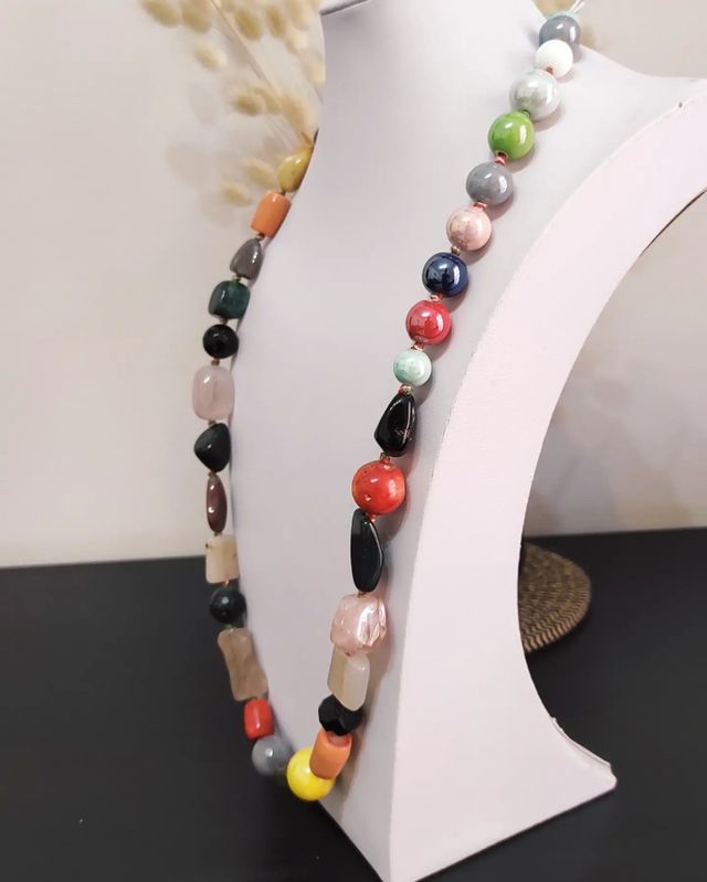 Collana in pietre naturali colorate