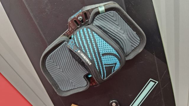 Equipación y cometa kite