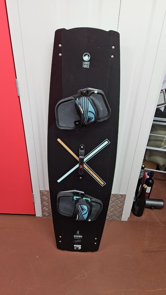 Equipación y cometa kite