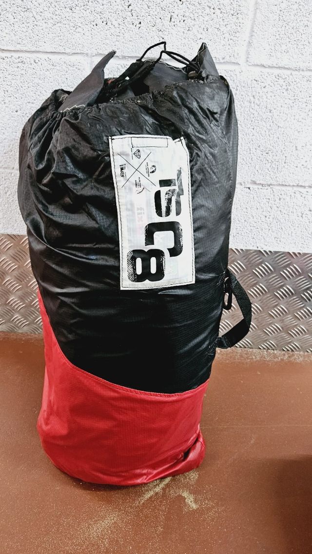 Equipación y cometa kite