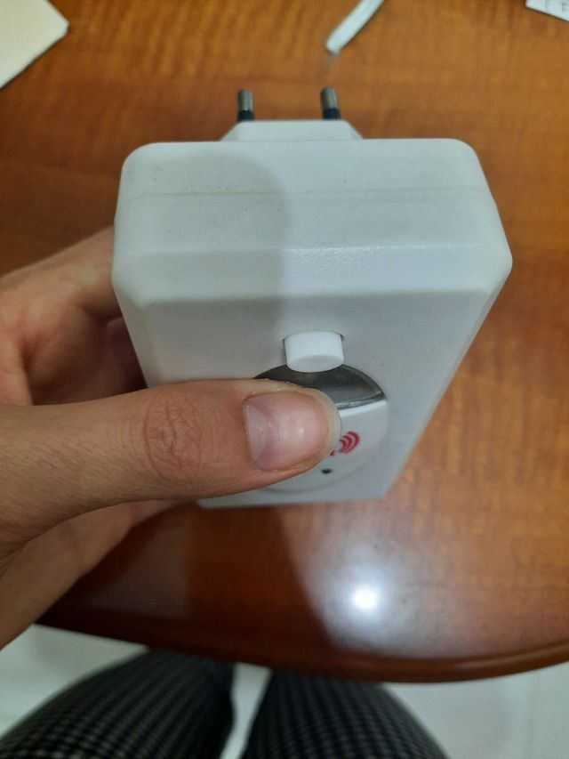 Pest reject scaccia insetti, roditori e mosche