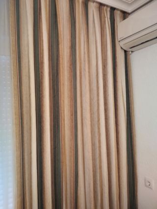 Cortinas salón ,falda mesa, cojines