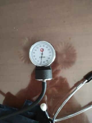 Sfigmanometro manuale