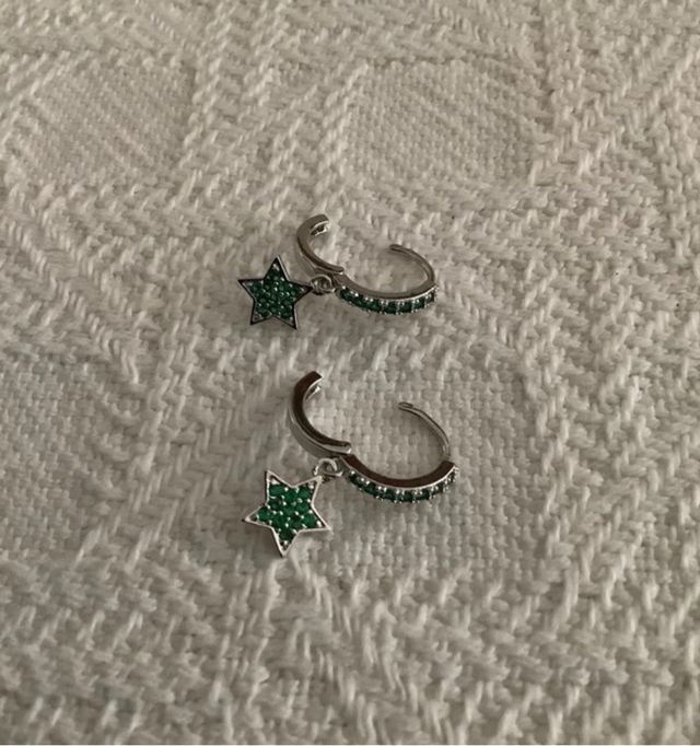 orecchini con strass verdi