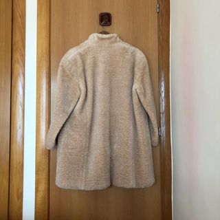Abrigo chaquetón beige piel sintética talla XL