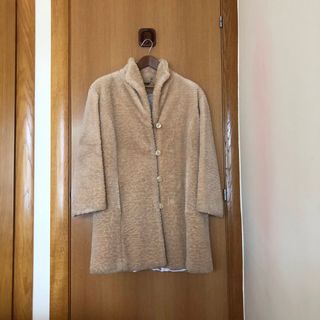 Abrigo chaquetón beige piel sintética talla XL