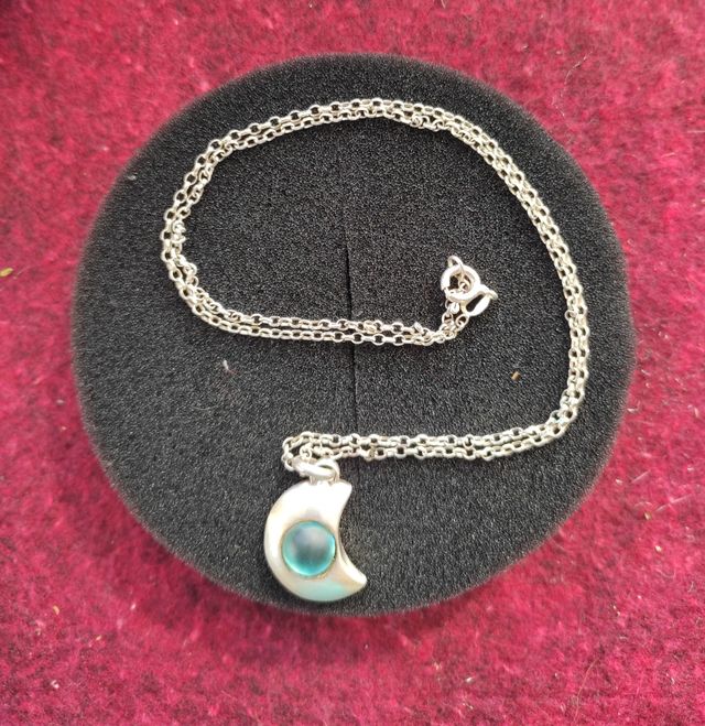 Cadena de Plata con luna