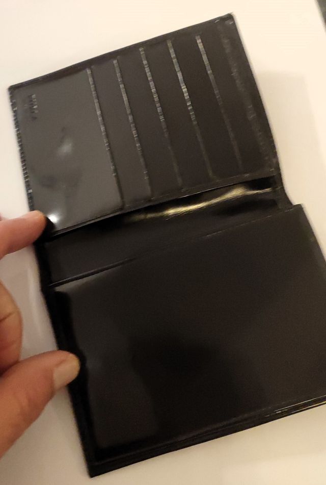 Furla - Portafoglio in vernice nera mai utilizzato