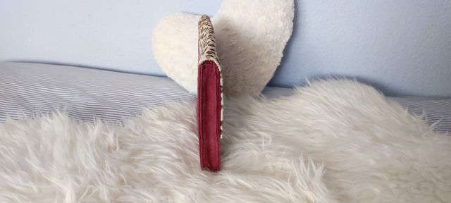 Bolso de piel burdeos