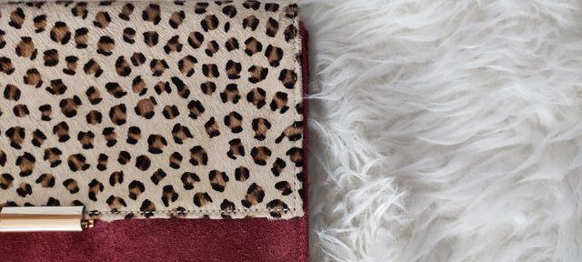 Bolso de piel burdeos