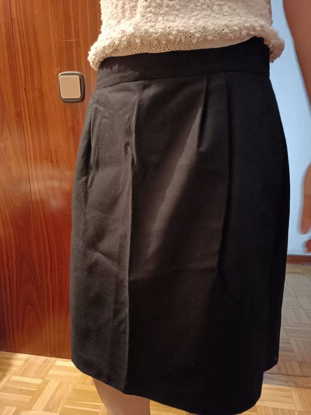 Falda negra talla 36